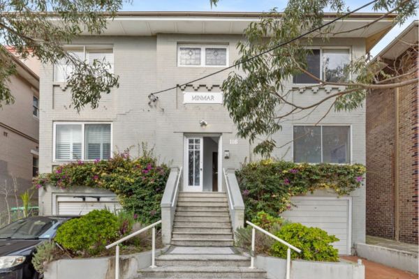 buying an apartment - photo of an art deco style apartment